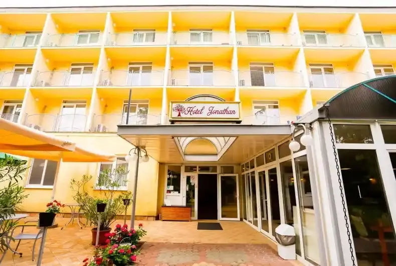 Hotel Jonathan, Balatonföldvár