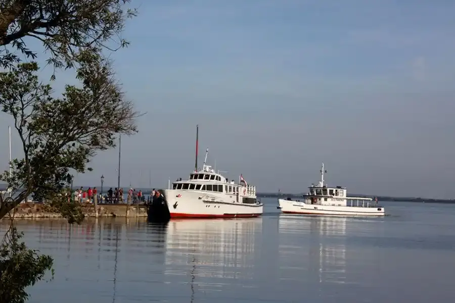 Sétahajó, Balatongyörök