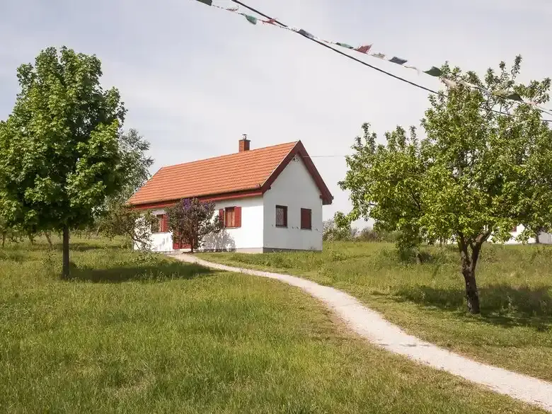 Tibeti kultúrközpont, Balatonkeresztúr