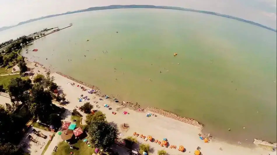 Napfény strand, Balatonlelle