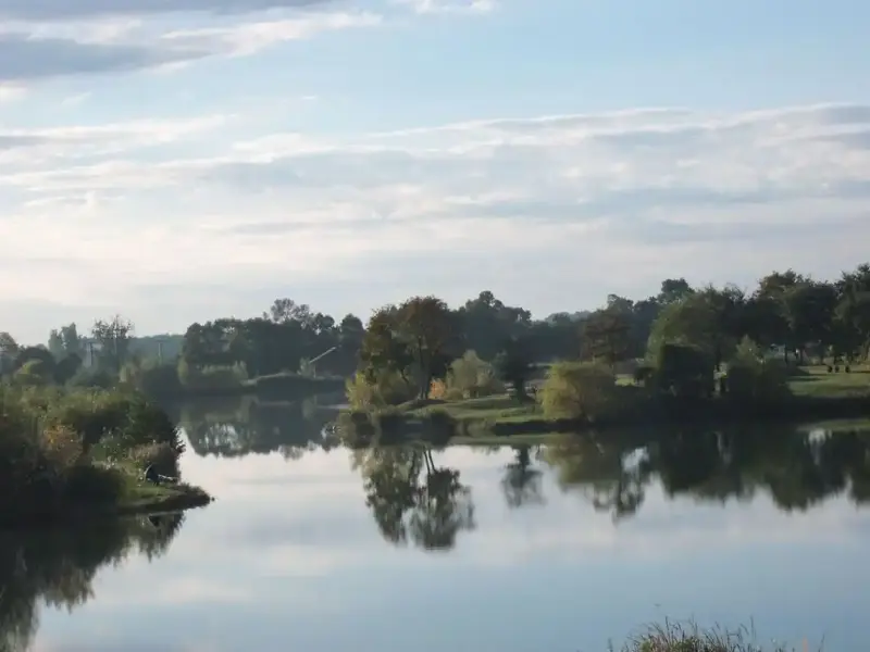 Berek Horgászpark, Hövej