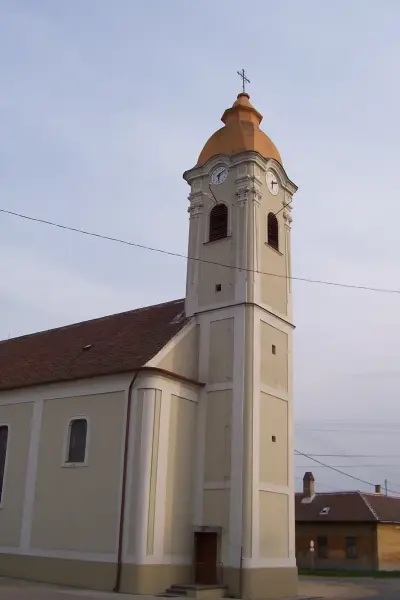 Szentháromság templom, Bősárkány