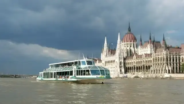 Duna Bella, Budapest