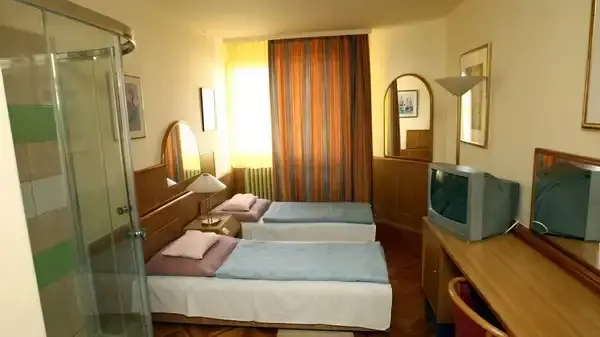 Tourist Motel Eger, Eger