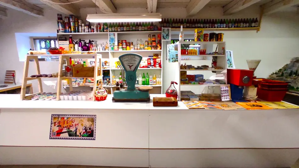 Retro Múzeum Eger, Eger