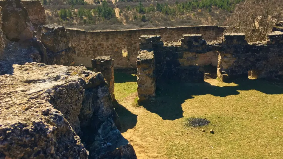 Az Egri vár másolata, Pilisborosjenő