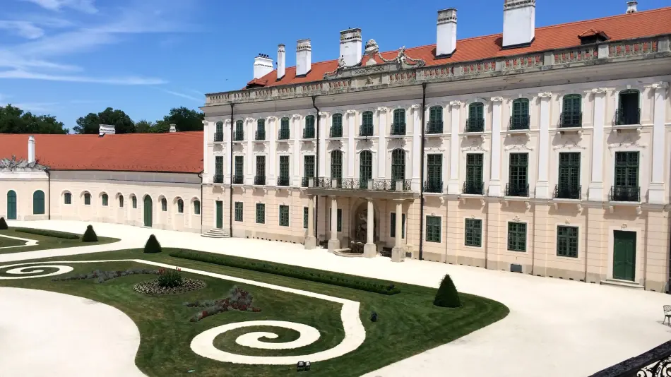 Esterházy-kastély, Fertőd