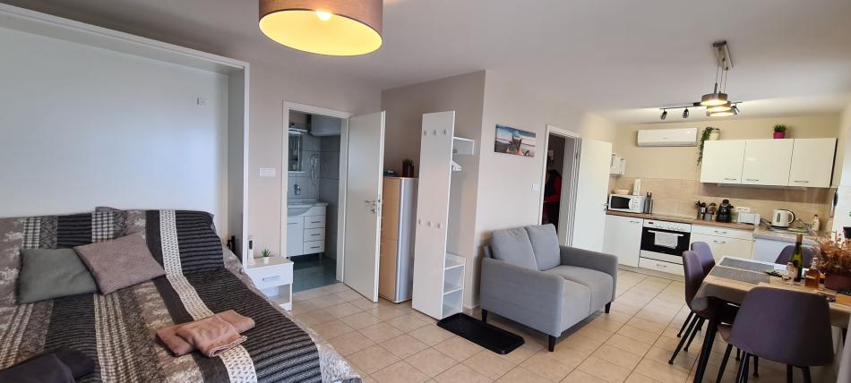 Fügefa Apartman, Balatonalmádi