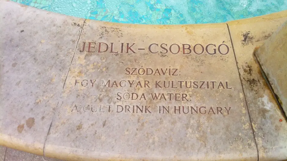 Jedlik-csobogó, Győr