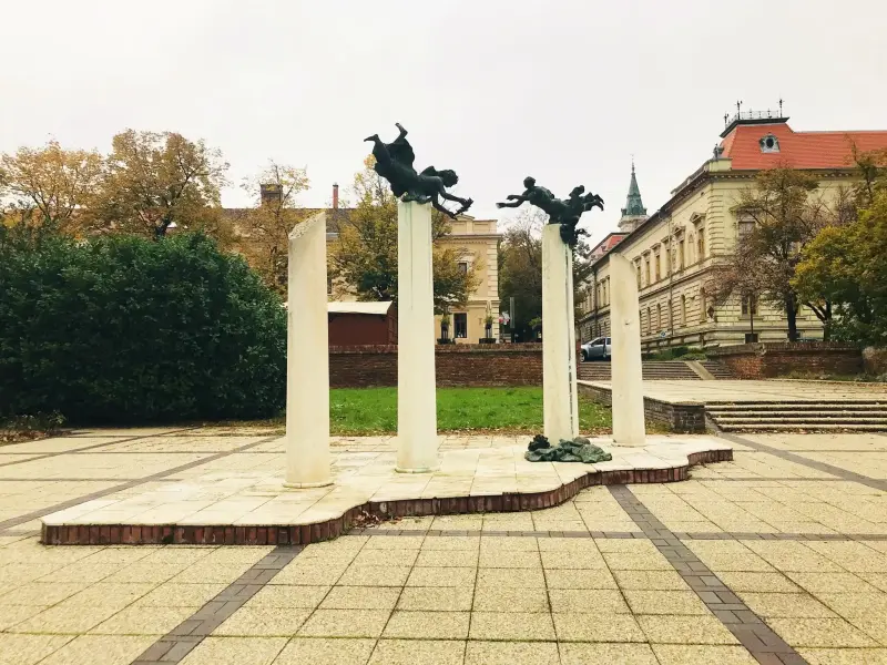 Második világháborús emlékmű, Hódmezővásárhely