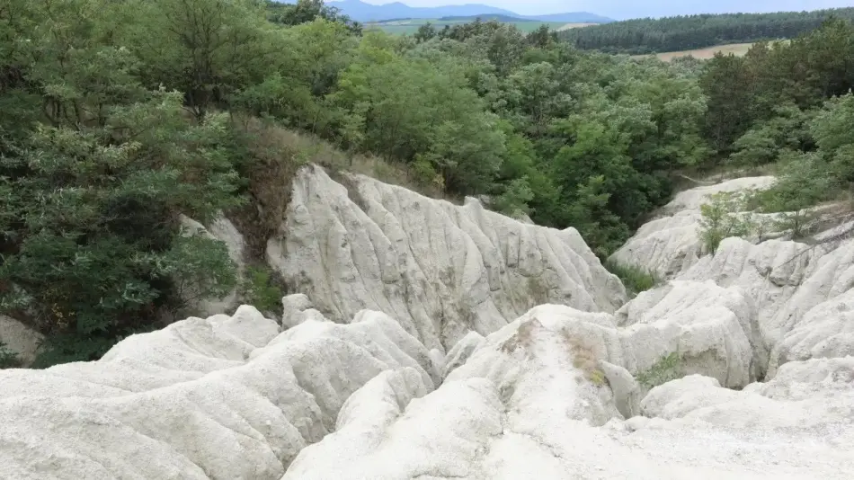 Kazári Riolittufa, Kazár