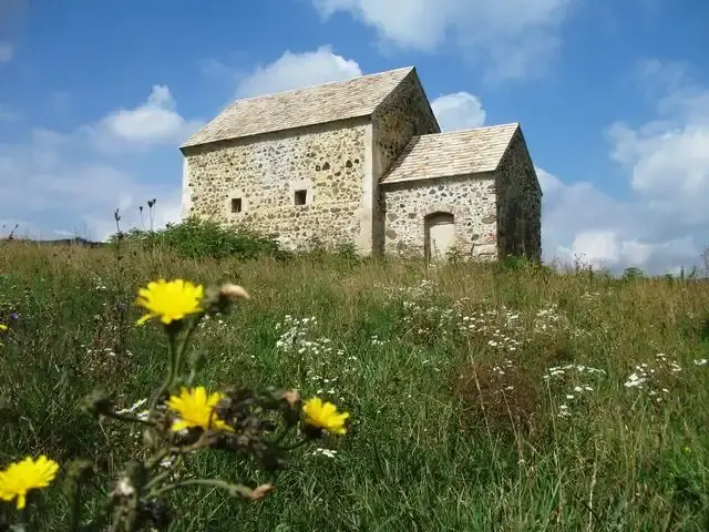 Haraszti pusztai templom, Herencsény