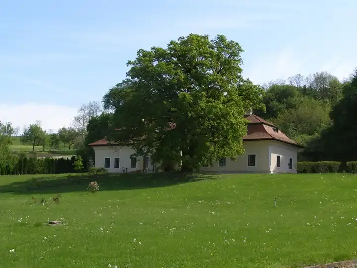 Záhorszky-Prónay-kúria, Karancskeszi