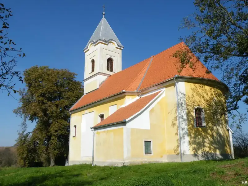 Mindenszentek-templom, Köblény