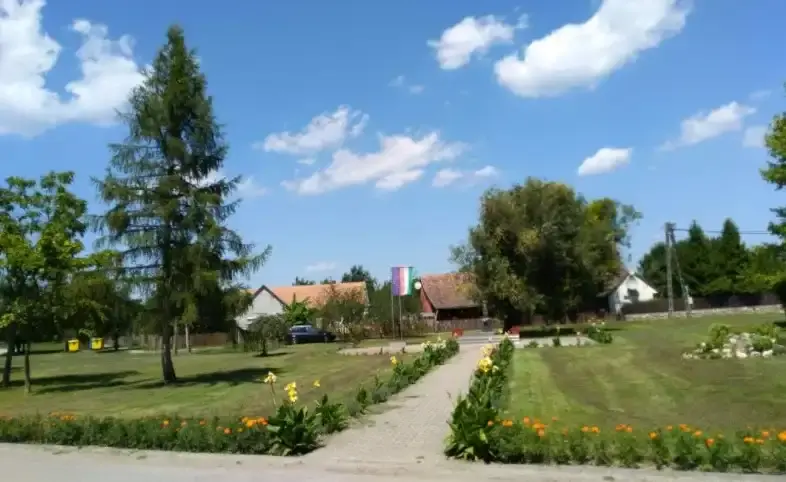 Világháborús emlékmű és emlékpark, Matty