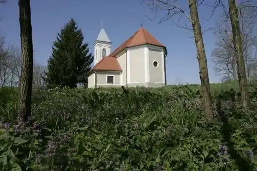 Római katolikus templom, Pécsdevecser