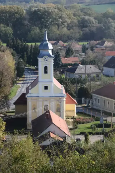 Szentháromság templom, Zalabér