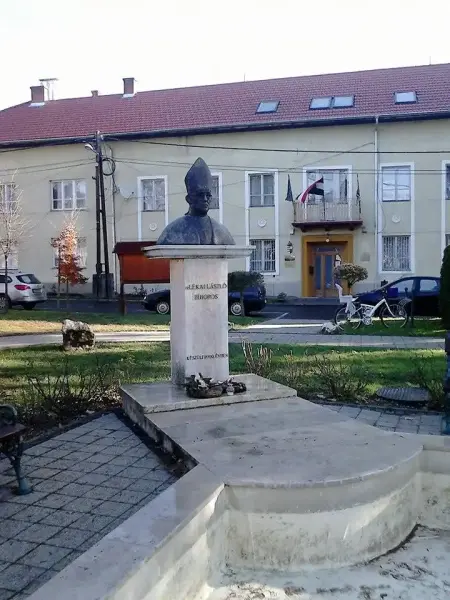 Lékai László bíboros szobra, Zalalövő