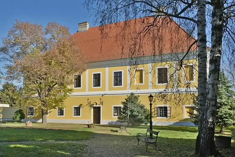 Padlásmúzeum, Kölesd