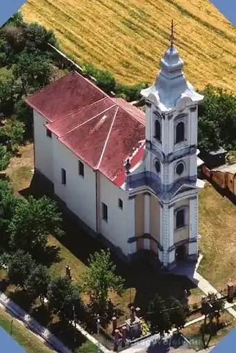 Középkori templom, Komló