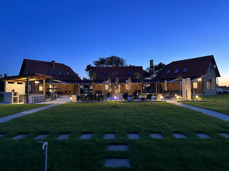 Körös Rév Nyaraló, Szarvas