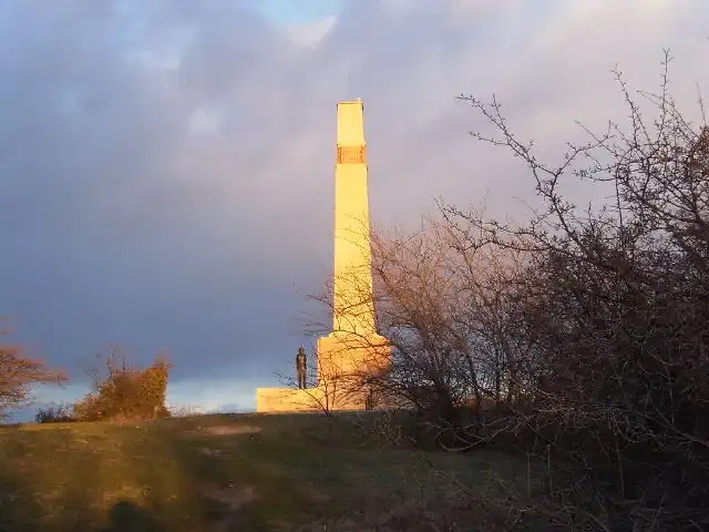 A pákozdi csata emlékműve, Pákozd