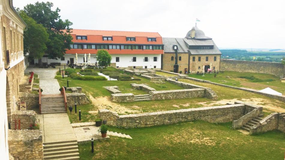 Pécsváradi vár, Pécsvárad