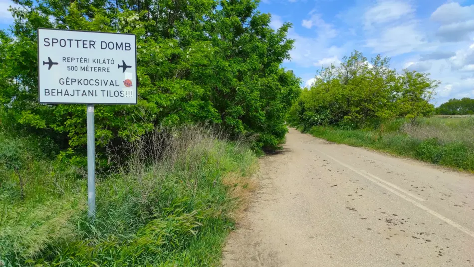 Spotterdomb, Vecsés