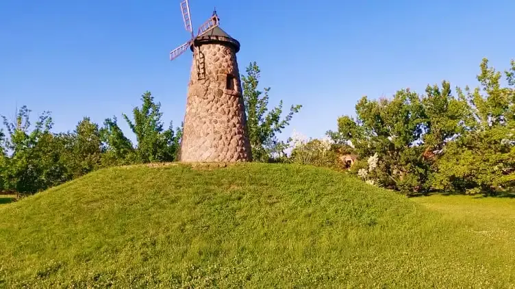 Történelmi Emlékút és Országközép, Szarvas