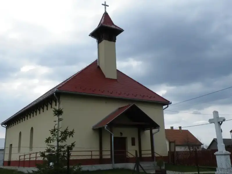 Lourdes-i Szűz Mária-templom, Újdombrád