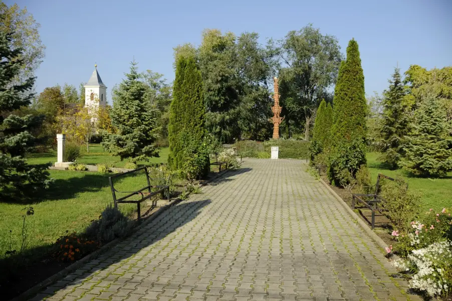 Emlékpark, Újlőrincfalva