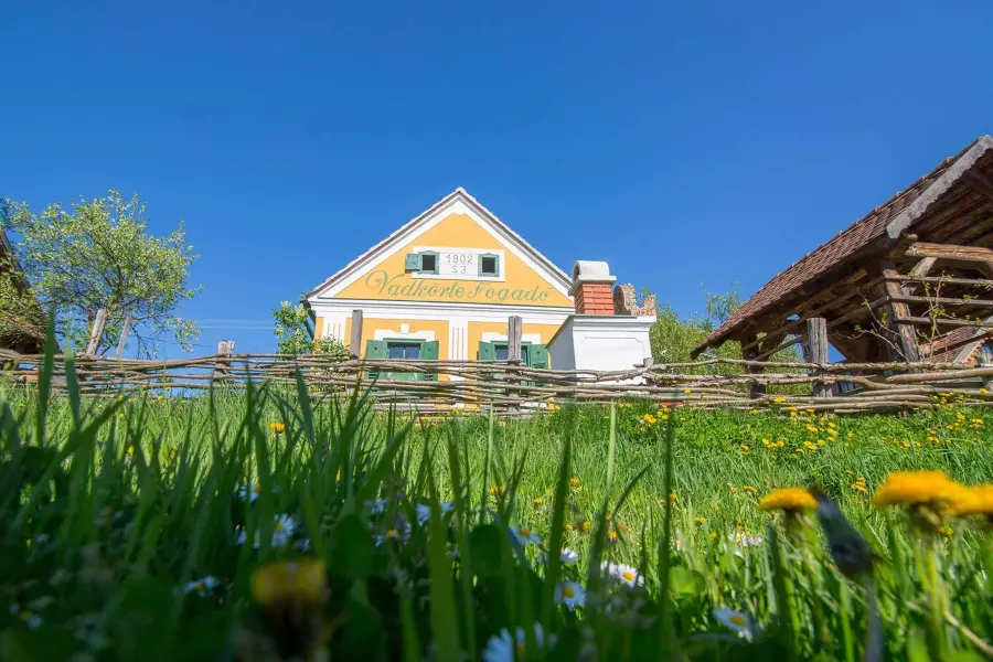 Vadkörte Fogadó, Kondorfa