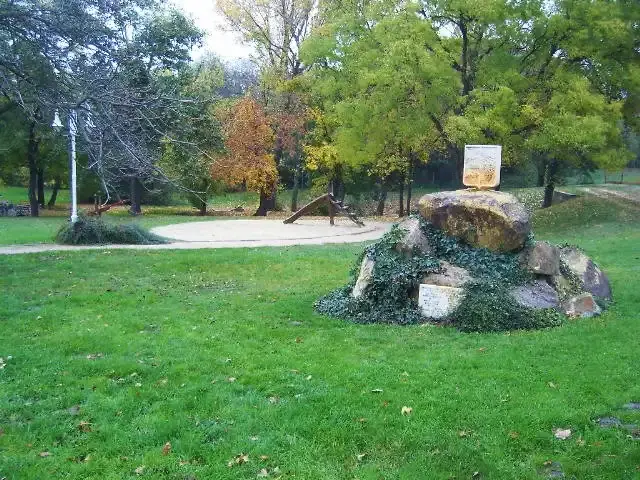 Milleniumi emlékpark és játszótér, Velence