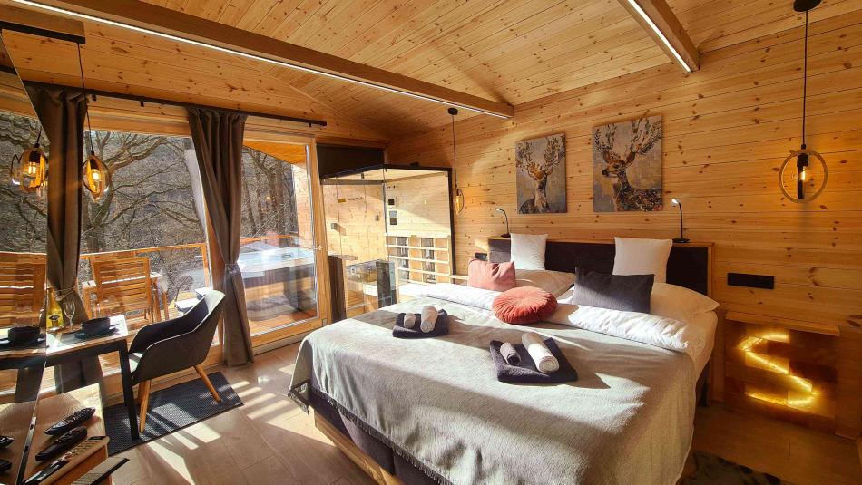 Woodhouses Noszvaj, Noszvaj