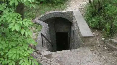 Lóczy-barlang, Balatonfüred