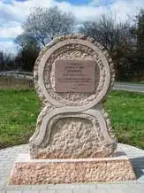 Almási csata emlékműve, Dunaalmás