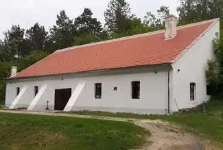 Pince, Egervár