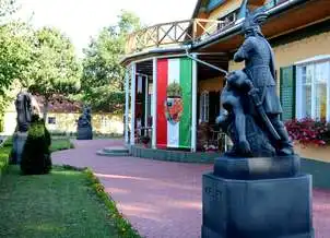 Nagy-Magyarország Park, Isztimér
