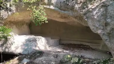 Kőporlyuk (Nóta Aréna), Cserépfalu
