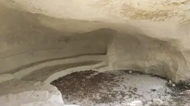Kőporlyuk (Nóta Aréna), Cserépfalu