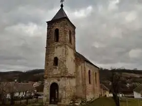 Kirandulastervezo-Erdosmecske-Szerb-templom.webp