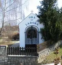 Ora et Labora-kápolna, Kisdorog