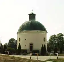 Kirandulastervezo-Kisgyalan-Katolikus-templom.webp