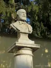 Kossuth szobor, Kölesd