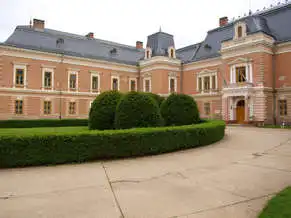 Apponyi-kastély, Lengyel