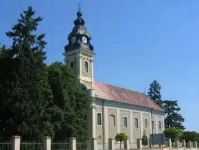 Kirandulastervezo-Sajolad-Katoliikus-templom.webp