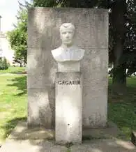 Gagarin szobor, Taszár