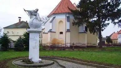 IV. Béla szobor, Körmend