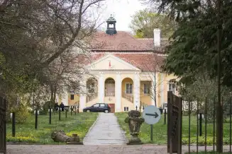 Esterházy-kastély, Peresznye