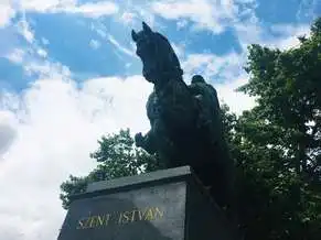 Szent István szobra, Székesfehérvár